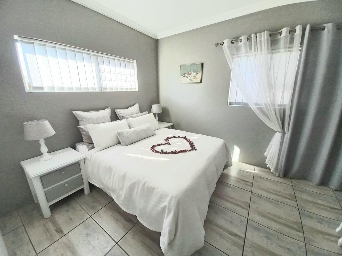 Bel-Posto, Langebaan Villa Exterior photo